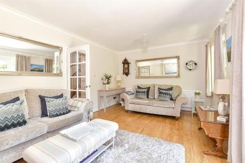Queensway, Horsham, West Sussex 3 bed detached house for sale