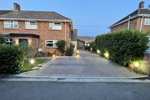 Salisbury Road, Blandford Forum... 3 bed semi