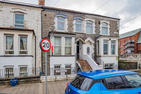 Walker Road, Cardiff CF24 1 bed flat for sale