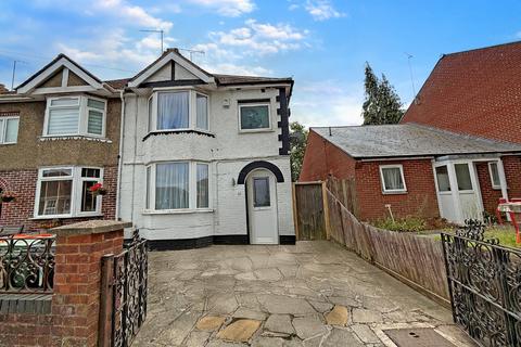 Britain Street, Dunstable LU5 3 bed semi