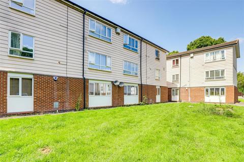 Wyton Close, Bestwood NG5 2 bed flat for sale