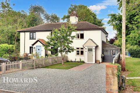 The Street, Lound 2 bed semi