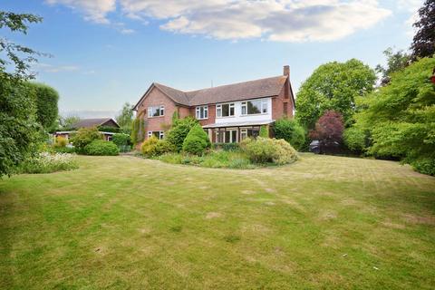 Corse Lawn, Gloucester, Gloucestershire 5 bed detached house for sale