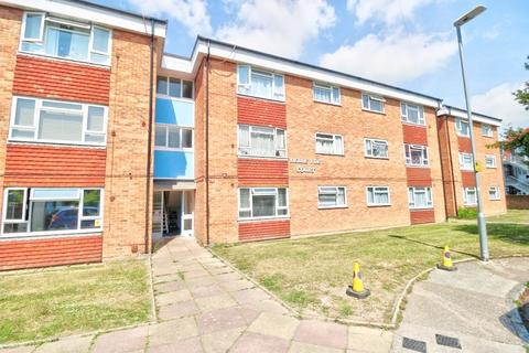 Belle Vue Road, Eastbourne BN22 2 bed flat for sale