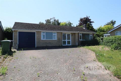 Noel Avenue, Oakham LE15 2 bed detached bungalow for sale