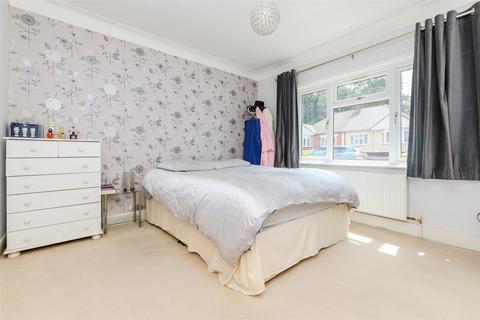 Roseacre Road, Welling DA16 3 bed semi