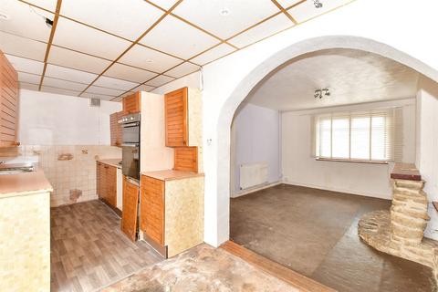 Middle Park Way, Havant, Hampshire 3 bed terraced house for sale