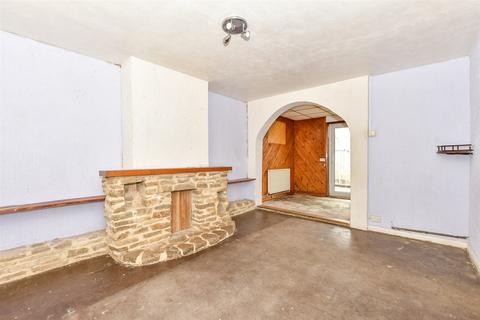 Middle Park Way, Havant, Hampshire 3 bed terraced house for sale