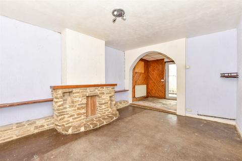 Middle Park Way, Havant, Hampshire 3 bed terraced house for sale