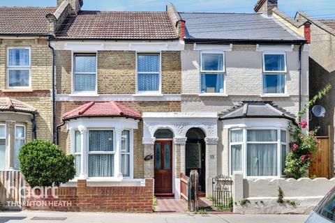 Crowther Road, London 2 bed terraced house for sale