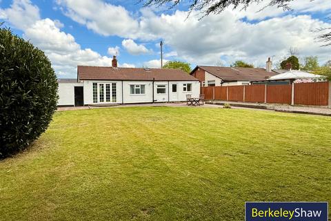 Spring Gardens, Maghull L31 2 bed detached bungalow for sale