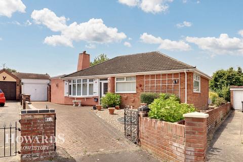 Gresham Close, Lowestoft 3 bed detached bungalow for sale