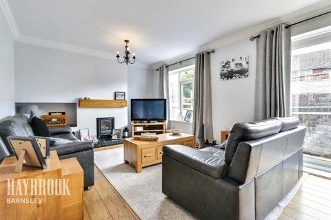 Locke Road, Dodworth 3 bed semi