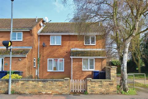 North Road, St. Ives, PE27 2 bed apartment for sale