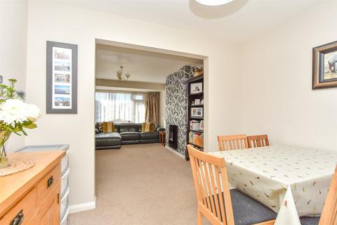 Birch Grove, Gillingham ME7 3 bed semi