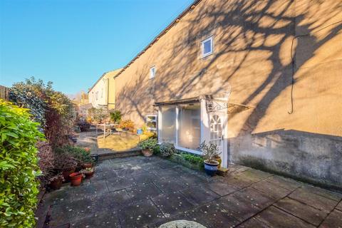 John Street, Brighouse 4 bed detached house for sale
