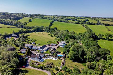 Cheriton Bishop, Exeter, Devon 32 bed house for sale
