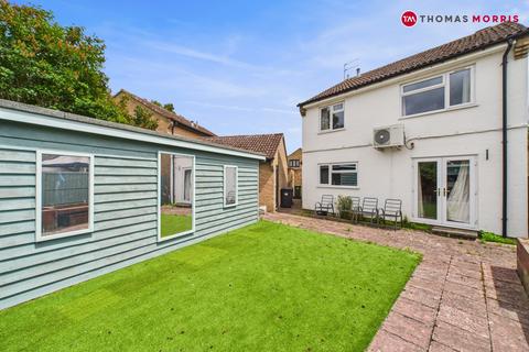 St. Margarets Road, Huntingdon PE28 5 bed detached house for sale