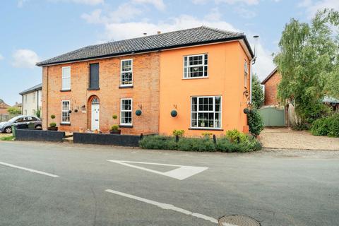 Old Post Office Street, Shipdham 4 bed detached house for sale