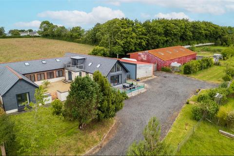 Stibb Cross, Torrington 5 bed bungalow for sale