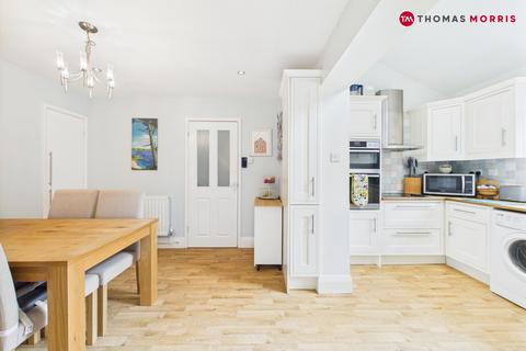 Ramsey Road, Cambridgeshire PE27 3 bed end of terrace house for sale