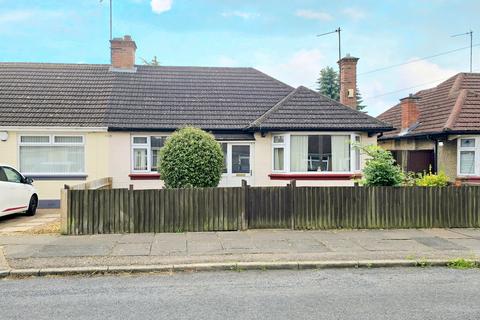Ferndale Road, The Headlands, NN3 2NR 2 bed bungalow for sale
