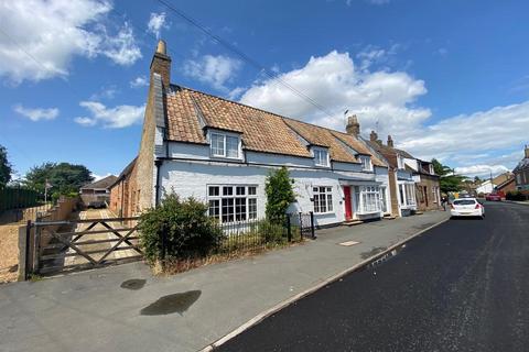 Main Street, Yaxley, Peterborough 5 bed detached house for sale