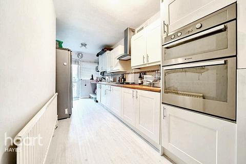 Reynolds Road, Hayes 3 bed semi