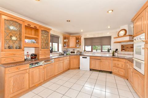 Littlestone Road, Littlestone, Kent 5 bed detached house for sale