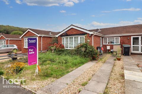 Manor Farm Crescent, Weston