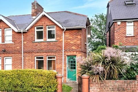 156 Kingsnorth Road, Ashford, TN23 6LS 3 bed semi