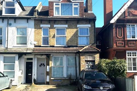 230(A) Sydenham Road, Croydon... 4 bed flat for sale
