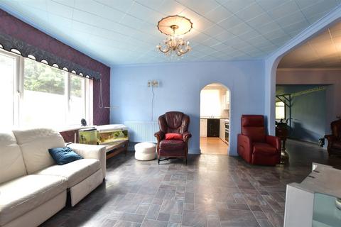 Roseacre Road, Welling DA16 2 bed semi