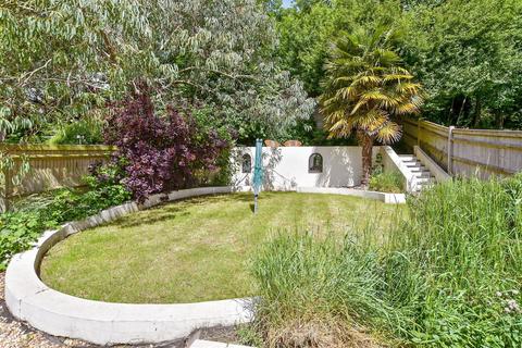 Mackie Avenue, Patcham, Brighton... 5 bed semi