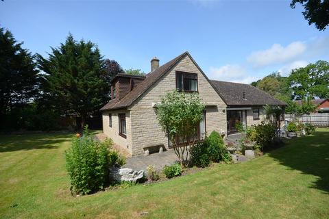 Wyke Road, Gillingham 3 bed detached bungalow for sale