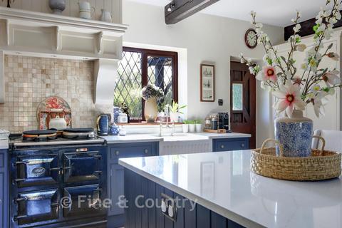 South Farm Lane, Tunbridge Wells TN3 4 bed detached house for sale