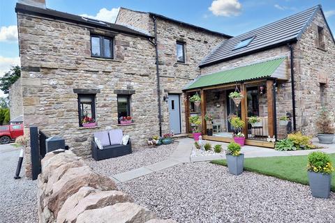 Black Bull Lane, Brough, Kirkby... 3 bed detached house for sale