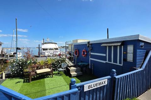 Embankment Road, Bembridge, Isle of... 4 bed houseboat for sale