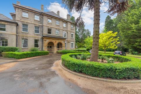 The Elms, Huntingdon PE28 4 bed penthouse for sale