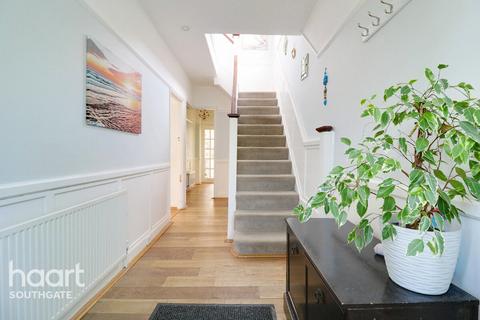 Mayfair Terrace, London 3 bed semi