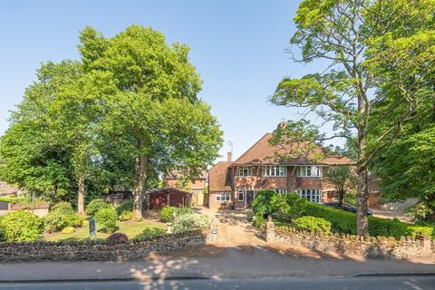 Heath Road, Leighton Buzzard 4 bed semi