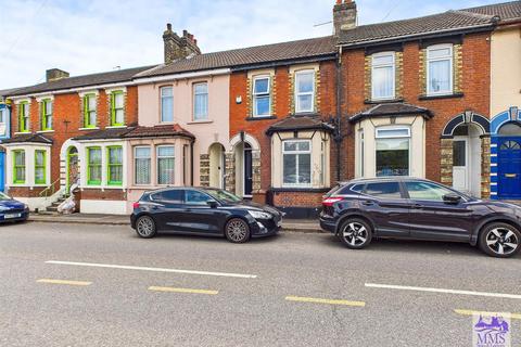 Gravesend Road, Strood 3 bed terraced house for sale