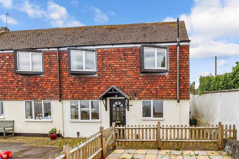 Shipbourne Road, Tonbridge, Kent 2 bed end of terrace house for sale
