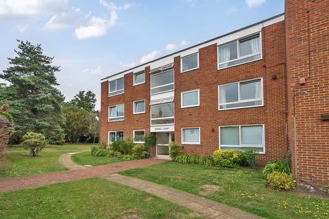 Rodwell Court, Hersham Road... 2 bed apartment for sale