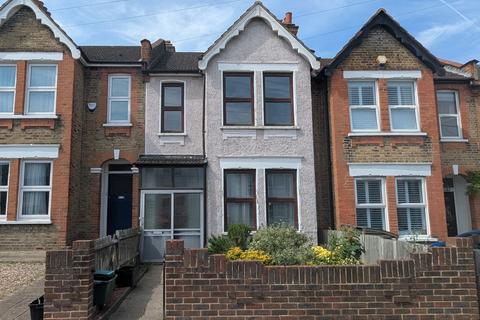 Pelham Road, Beckenham BR3 3 bed terraced house for sale