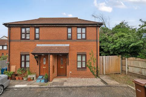 Grovelands Close, Harrow, Middlesex 1 bed semi