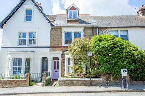 Nelson Road, Whitstable, Kent, CT5 3 bed terraced house for sale