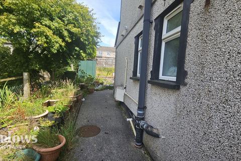 Heol Waun, Tonyrefail, Porth CF39 3 bed semi