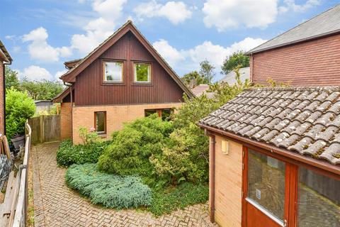 Higham Lane, Tonbridge TN10 3 bed detached house for sale