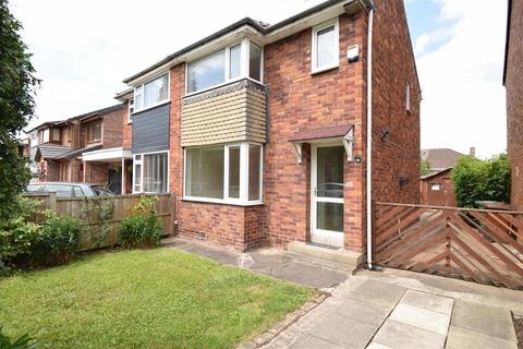 Thornes Moor Road, Wakefield WF2 3 bed semi